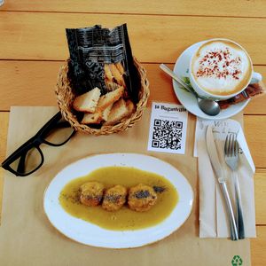 I have no idea what these were but they were yummy. The bread soaked up the sauce perfectly. at Taberna La Buganvilla in Algeciras