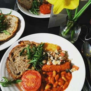 English breakfast at Retreat Kitchen in Richmond Upon Thames