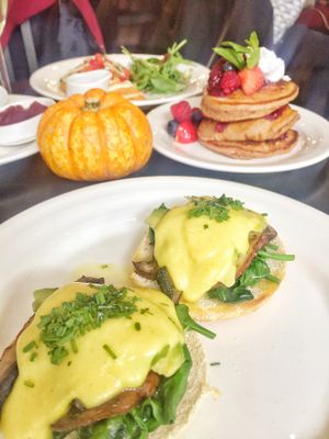 Brunch at Retreat Kitchen in Richmond Upon Thames