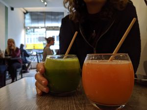 Green juice and orange + grapefruit juice at Retreat Kitchen in Richmond Upon Thames