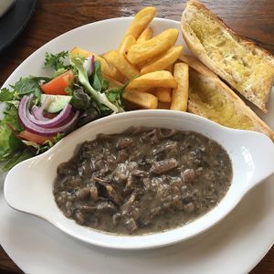 mushroom stroganoff  at The Highway  in Hull