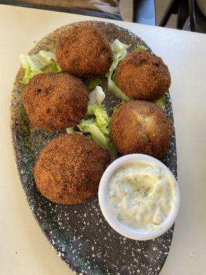 Champiñones rellenos de almogrote  at La Montaña - Casa Efigenia in La Gomera