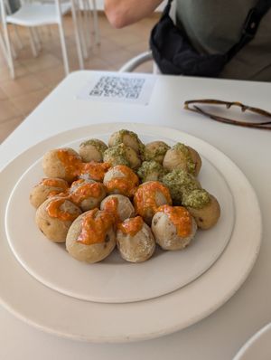 Potatoes with mojo at La Montaña - Casa Efigenia in La Gomera