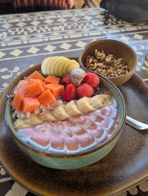 Smoothie bowl at Cafe La Boheme in Agonda