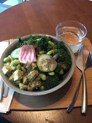 bowl food at Date + Kale in Helsinki
