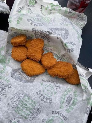 Chick'n nuggets at What The Pitta in Croydon