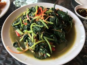 stir fried sweet potatoes leaves at Soon De Vegetarian 顺德素食 in North Singapore