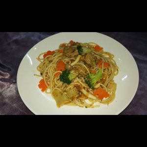 Sphagetti noodles at Soon De Vegetarian 顺德素食 in North Singapore