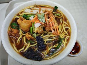 Prawn Noodles (requested to omit mock prawn) at Soon De Vegetarian 顺德素食 in North Singapore