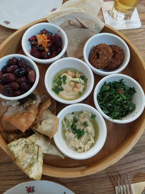  at Yalla Yalla Foodbar in Den Bosch