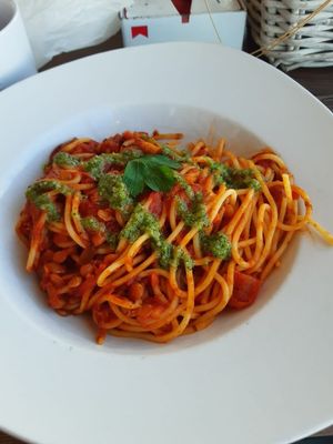 Linsen Bolo mit Pesto at Badezeit Strandrestaurant in Westerland