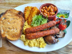 Vegan breakfast at Iydea in Brighton