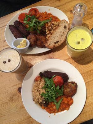 Breakfasts  at Iydea in Brighton