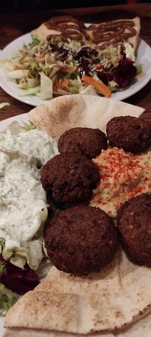 Piatto felafel at Chilimosa in Tarifa