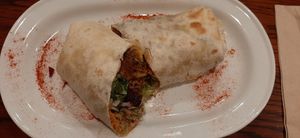 Saitanwrap mit Erdnusssoße at Chilimosa in Tarifa