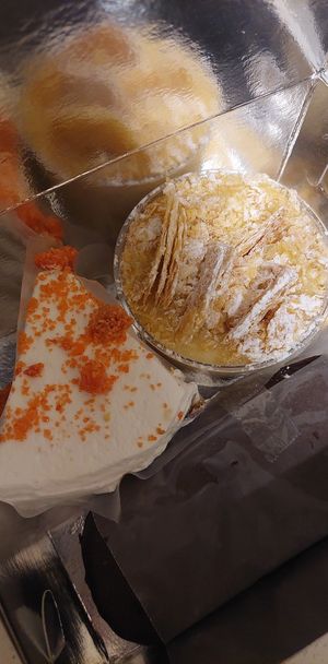 carrot cake, millefeuille, karioka at Pasalidis in Thessaloniki