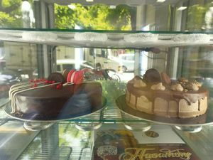 Vegan cakes at Pasalidis in Thessaloniki