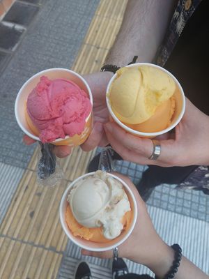 definitely try the lemon pie ice cream at Pasalidis in Thessaloniki