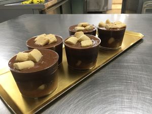 Sugar free vegan with peanut butter praline 

Stevia  at Pasalidis in Thessaloniki