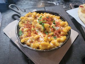 mac and cheese at Virtuous Pie in Portland