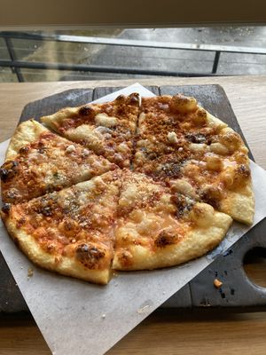 “ Sweet Mary Jane pizza" #Veganuary at Virtuous Pie in Portland