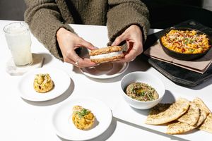 Ice cream sandwich, mac & cheese, garlic knots, and lemonade at Virtuous Pie in Portland
