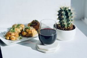 garlic knots & draft local red wine at Virtuous Pie in Portland