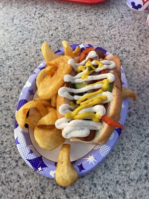 Plant based dog  at Disneyland - Award Weiners in Anaheim