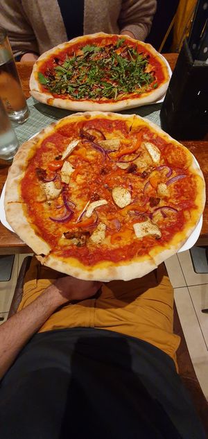 V3 pizza at Organic Pizza in Salzburg