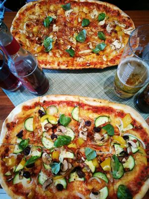 Options V1 and V3 at Organic Pizza in Salzburg