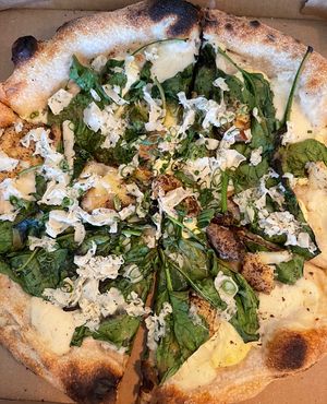 spuds pizza   at Donna Jean in San Diego