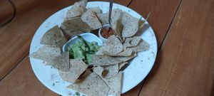 Guacamole and chips at Gringo Mike's in San Gil