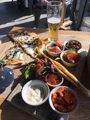 Vegan board n pizza at The Stable in Newquay