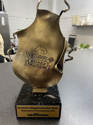 Zu recht unzählige Awards gewonnen.  at PieRogi Vegan in Wroclaw