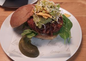 Vegan sweetpotato burger at Ludwig Burger in Salzburg