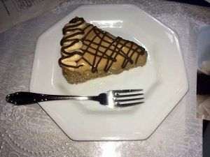 Vegan Cheese Cake - dulce de leche at Guia Vegano - Vegan Store in Florianopolis