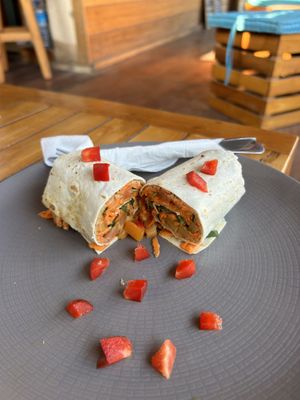 Vegan hummus bliss wrap  at Good Earth Cafe in 