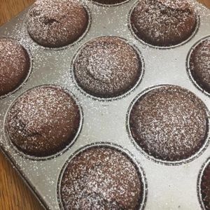 Gingerbread-muffins - vegan dessert 1 pc. 3.00 PLN (0,75 $)

PL: Muffiny piernikowo-pomidorowe, wegański deser 1 szt. 3.00 zł
 at Bar Dobrze in Klodzko