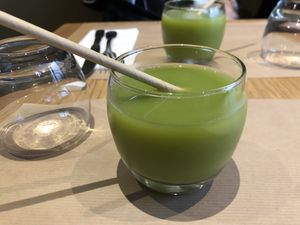 Green juice at apeti in Paris