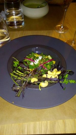 salade exotique at apeti in Paris