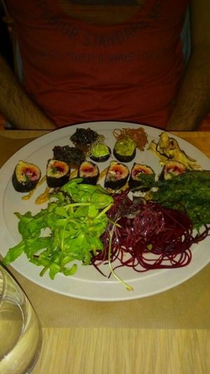 shades of raw (main dish) at apeti in Paris