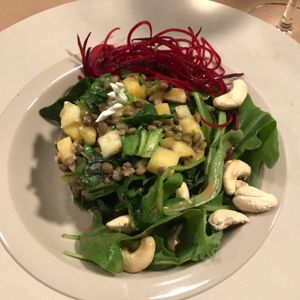 Starter at apeti in Paris