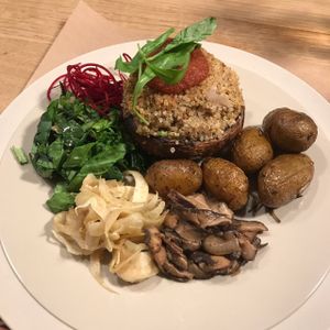 Main Course at apeti in Paris