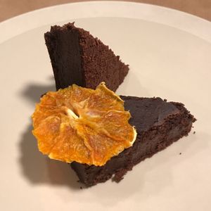 Cake at apeti in Paris