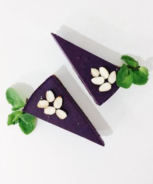 Cake at B12 Candy Bar - Maybe closed in Kyiv