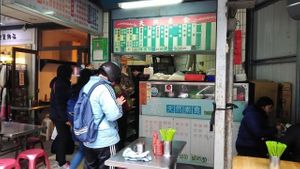 View into the shop at Mian Fan Vegetarian in Hsinchu