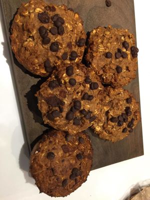 vegan cookies at Think Love Juices & Vegan Food in Wroclaw