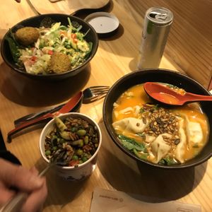 💚 at Itsu in Bristol