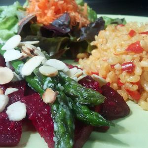 Sparragus & Beet root at Yummy Veggie in Barcelona