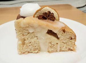 Vegan lemon cake at Cafe Warehouse/2 반창고 - Maybe closed in Seoul